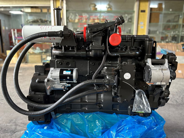 SWAFLY MACHINERY oferă 3 motoare puternice Cummins SAA6D114E-3 unui client valoros