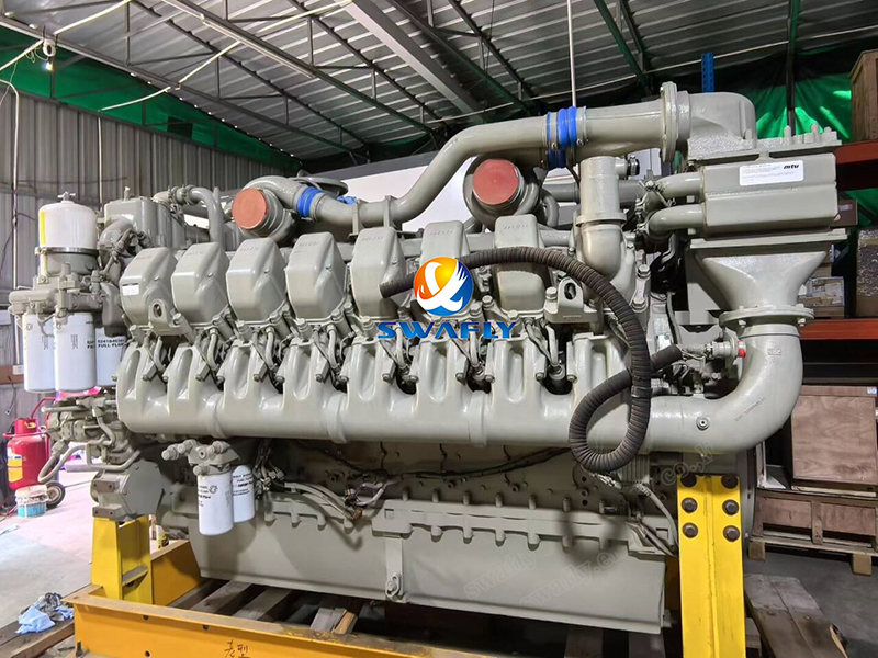 Aveți nevoie de un motor pentru un camion minier mare? Nu căuta mai departe.